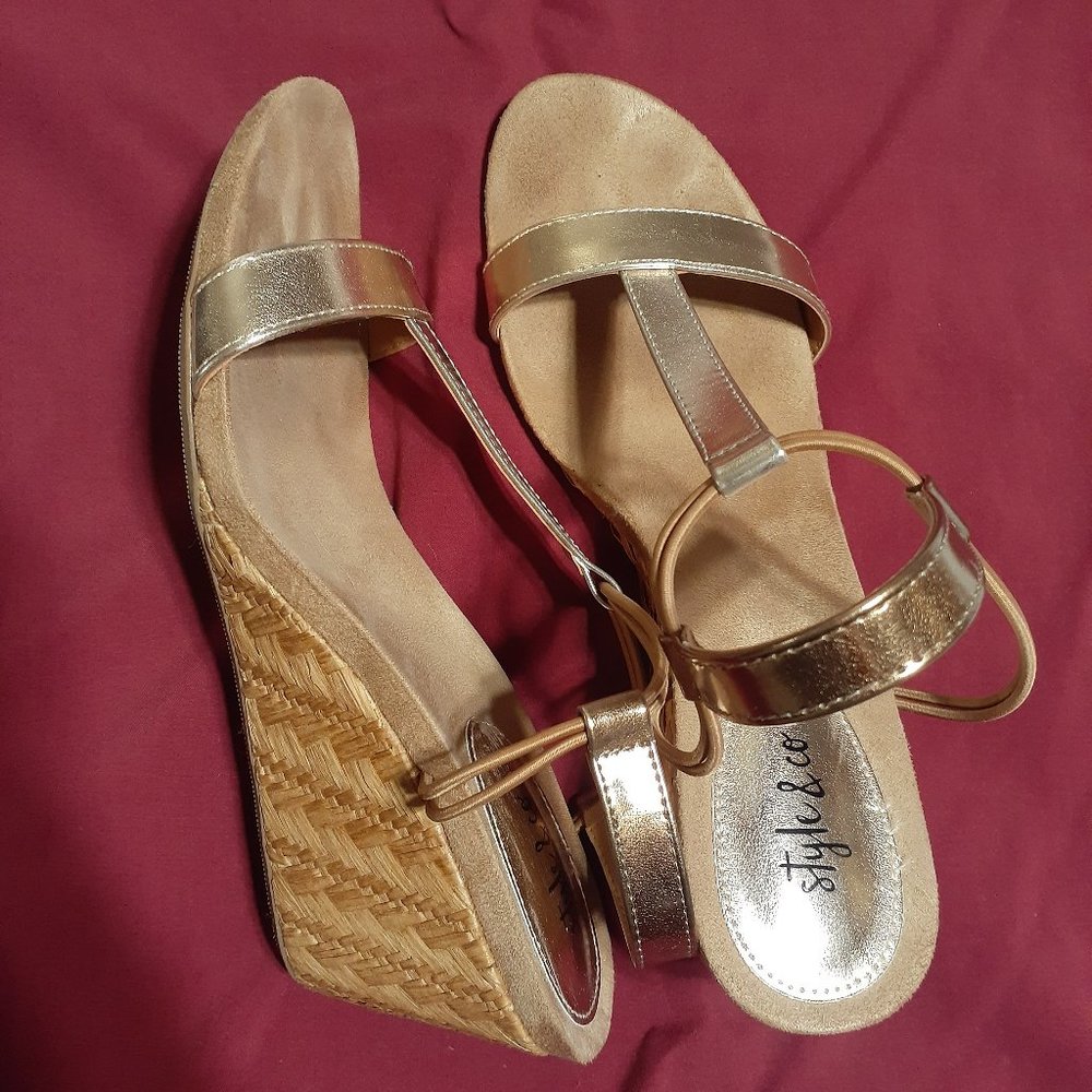 Style & Co. Size 9 Gold Wedge Sandals